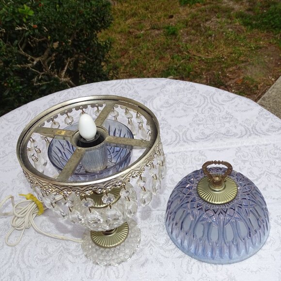Aeyee Vintage Crystal Table Lamp, Antique Candelabra  Vintage Hanging Crystal Table Lamp 15 1/2\